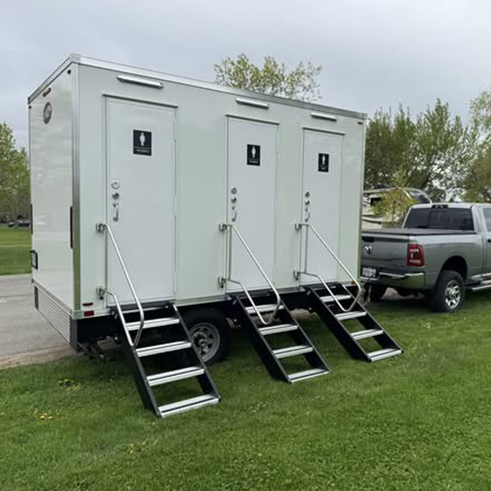 Mobile Toilet Trailer Luxury 3 – Outdoor Lighting Rental Bewertung und Preis